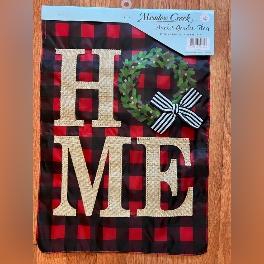 New Garden flag Holiday Gnome with appliqué